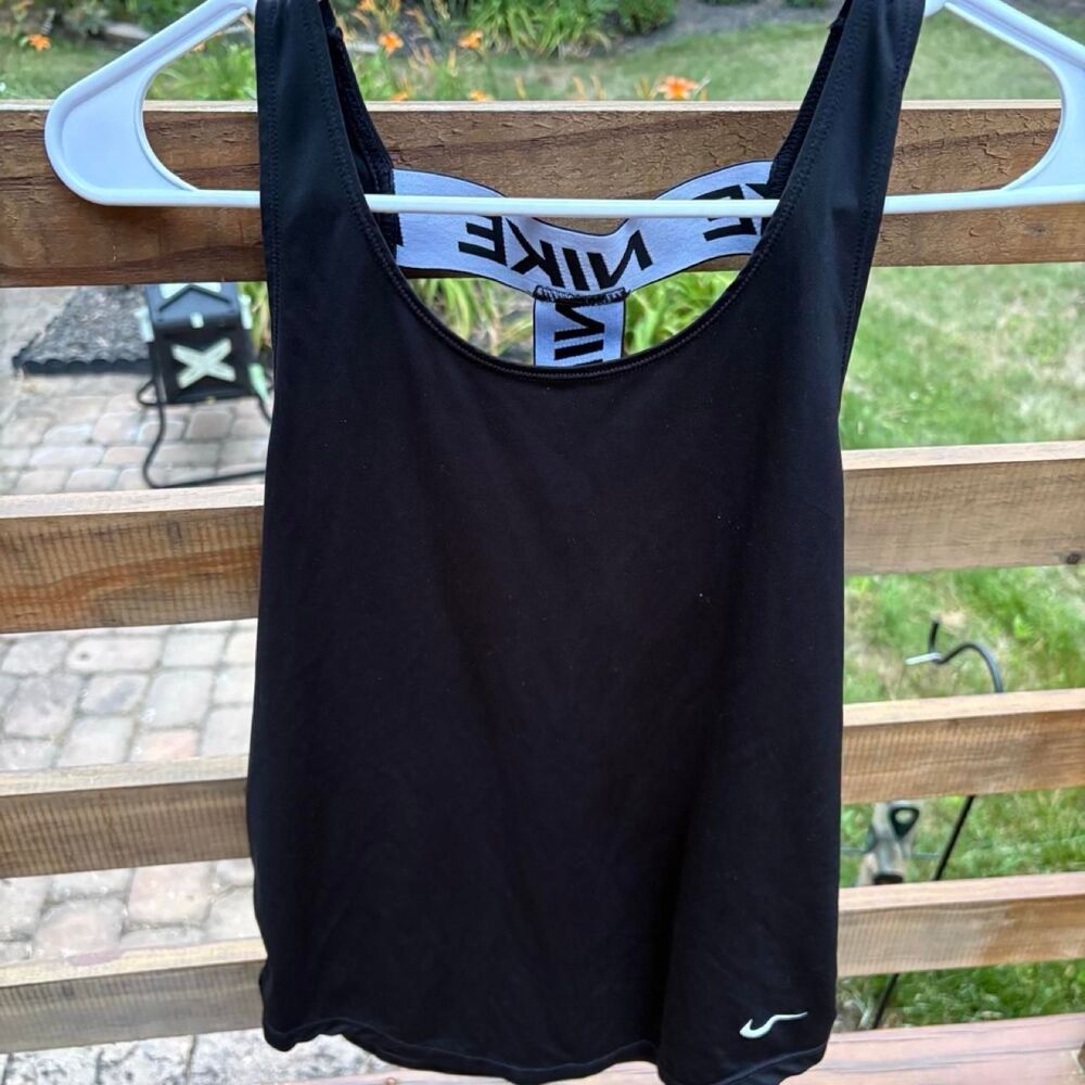 Nike Women's XS running Black Tank top yoga workout fitness